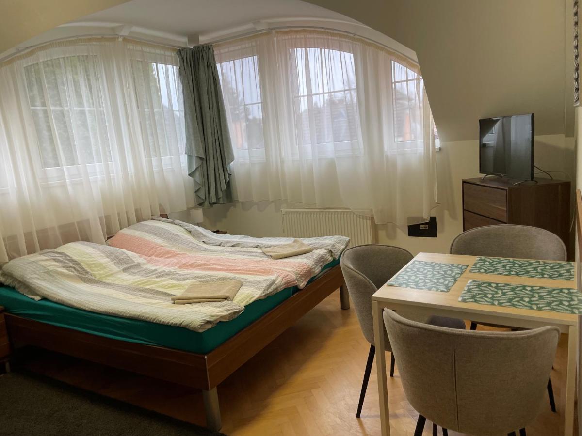 Kuenszler Apartmanhaz Zamárdi Exterior photo